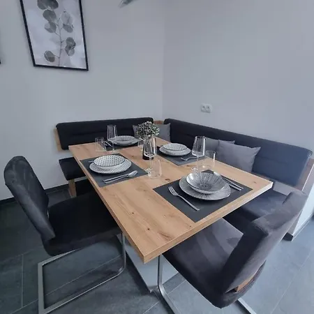 Madeleine 皮茨河谷圣莱昂哈德