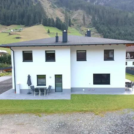 Madeleine * Sankt Leonhard im Pitztal