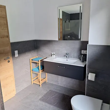 度假居 Madeleine 皮茨河谷圣莱昂哈德