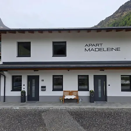 Madeleine Sankt Leonhard im Pitztal